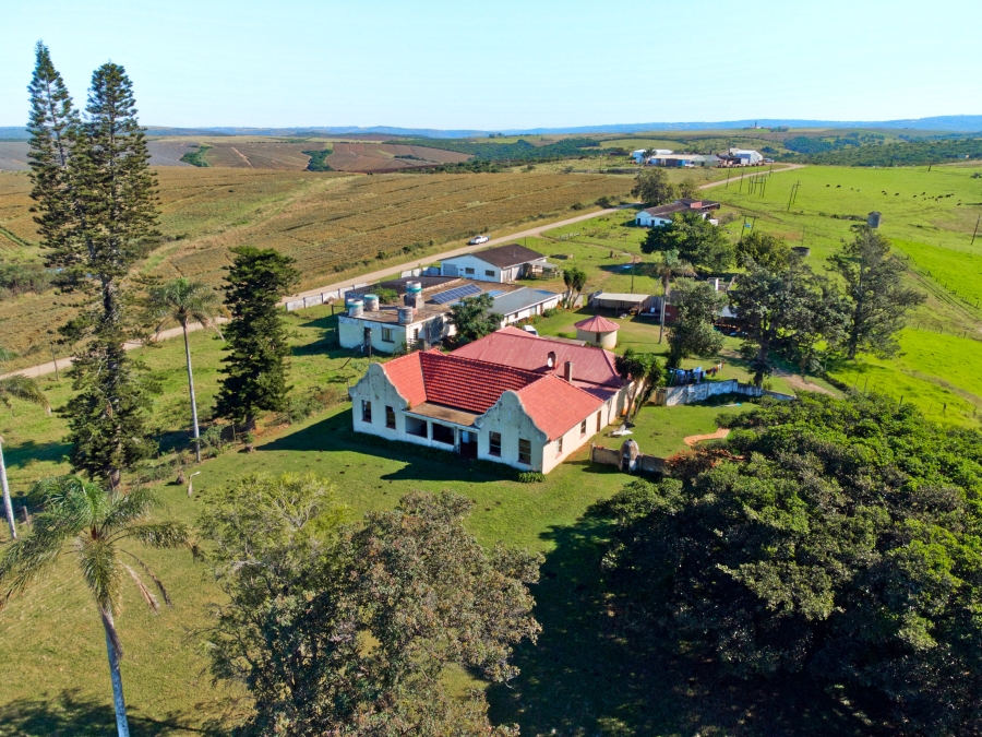 5 Bedroom Property for Sale in East London Rural Eastern Cape